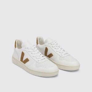 Veja V-10 Leather White Camel